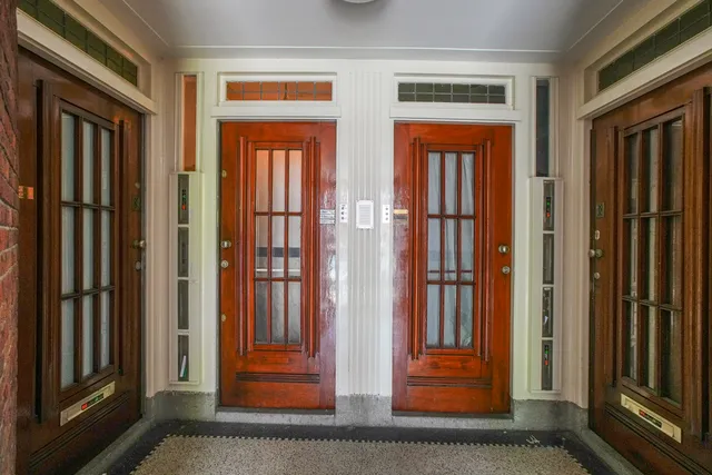 listing-08f0994e-e275-43a9-9b78-eb9f9d526061-282319911.jpg