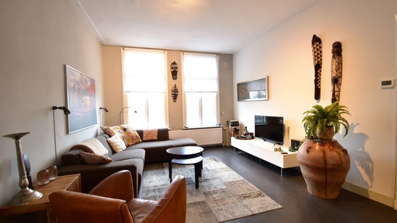 listing-f4f0a2d3-d3bd-42ba-8f08-db5603b6a0b1-original.jpg