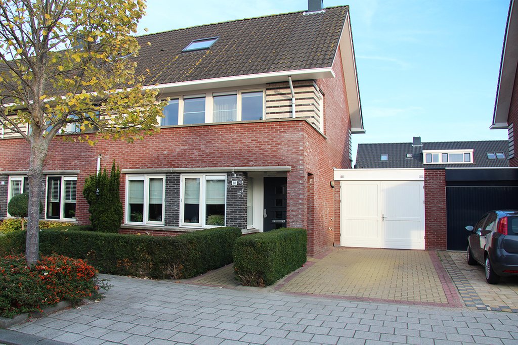 Foto 1 van Bovendeks 18