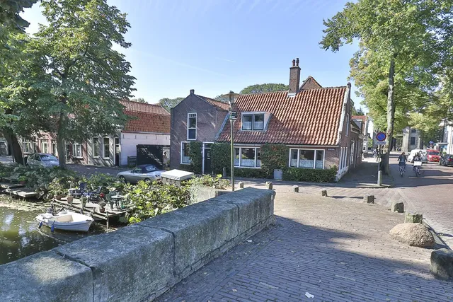 Foto 1 van Burgwal 1