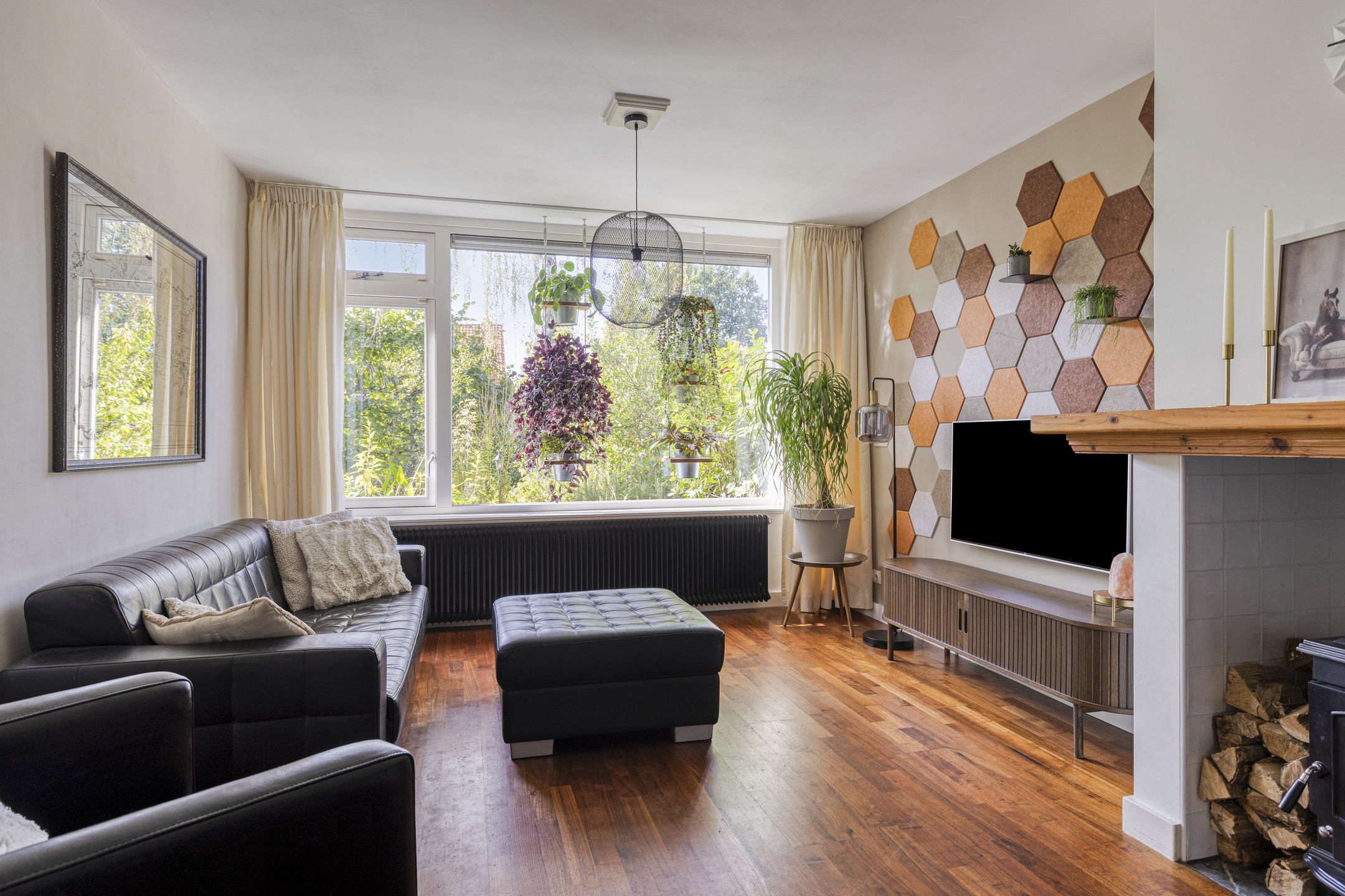 6-room house & single family of 147 m²