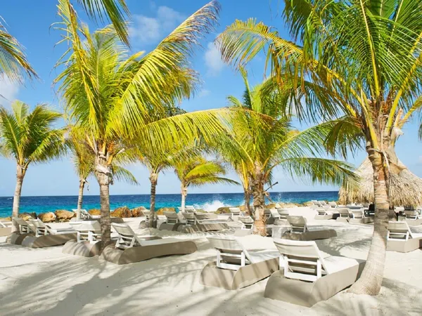 jan thiel en vista royal strand huizen die te koop zijn op curacao bij de makelaar van curacao