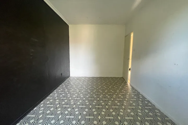 Medium 4