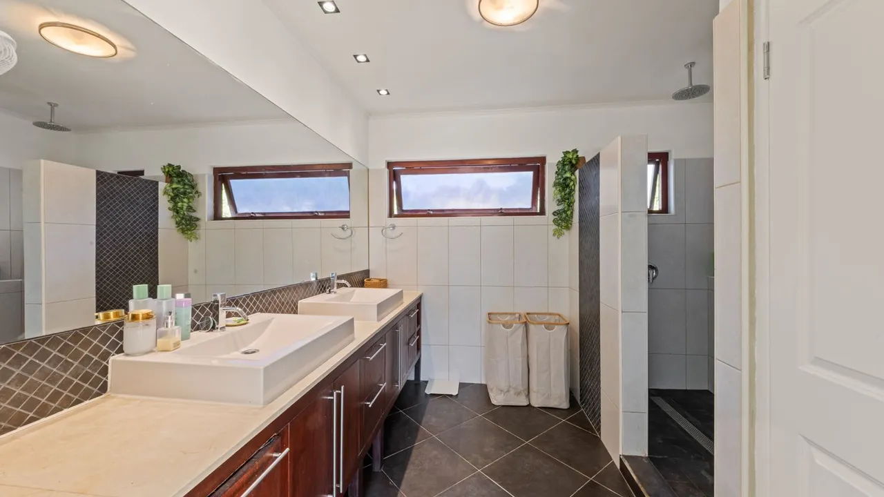 Photo 26 of Girouette 32A