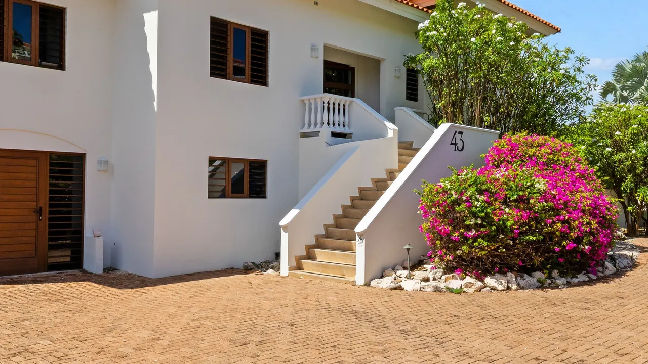 Photo 8 of Coral Estate 43
