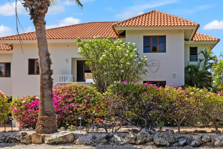 Photo 2 of Coral Estate 43