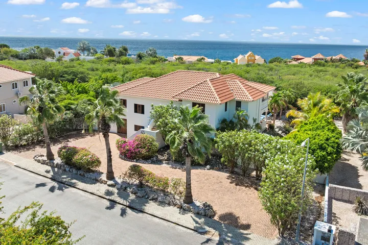 Photo 4 of Coral Estate 43