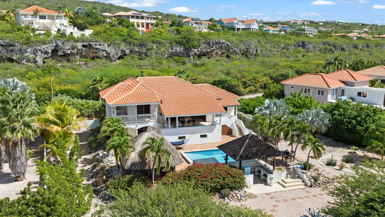 Photo 80 of Coral Estate 43