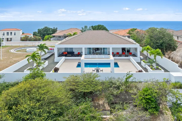 Photo 2 of Blue Bay BB 33