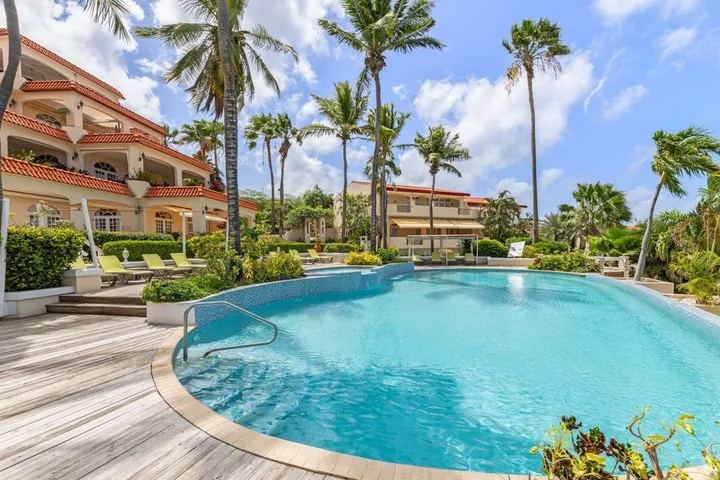 Photo 2 of Royal Palm Resort