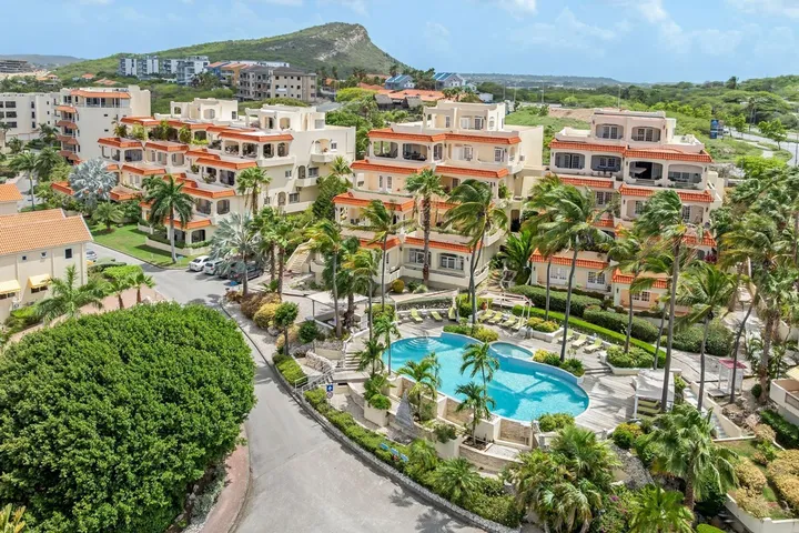 Photo 3 of Royal Palm Resort