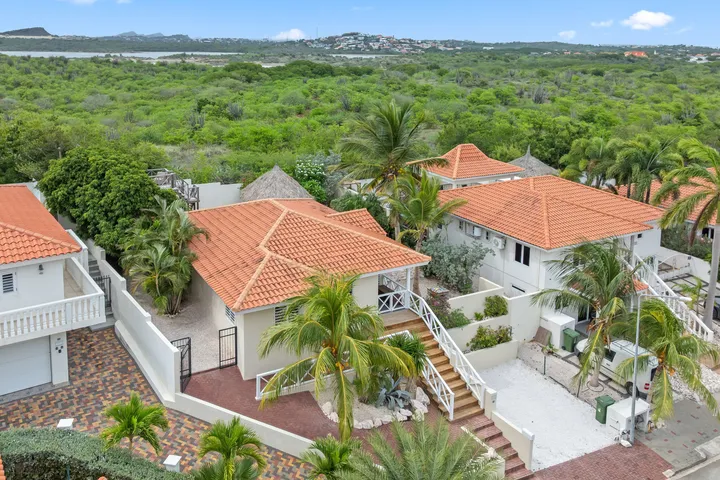 Photo 3 of Marbella Estate H11