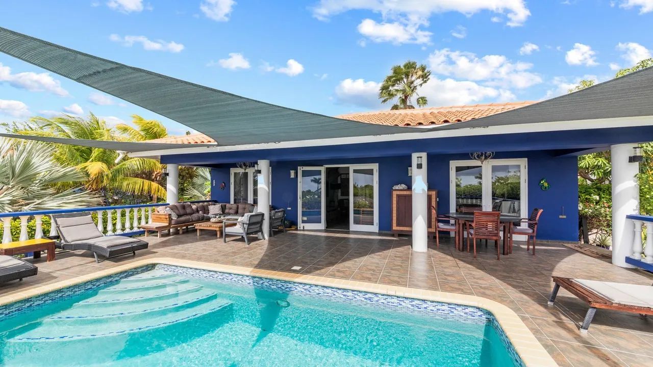 Photo 12 of Coral Estate 704-704
