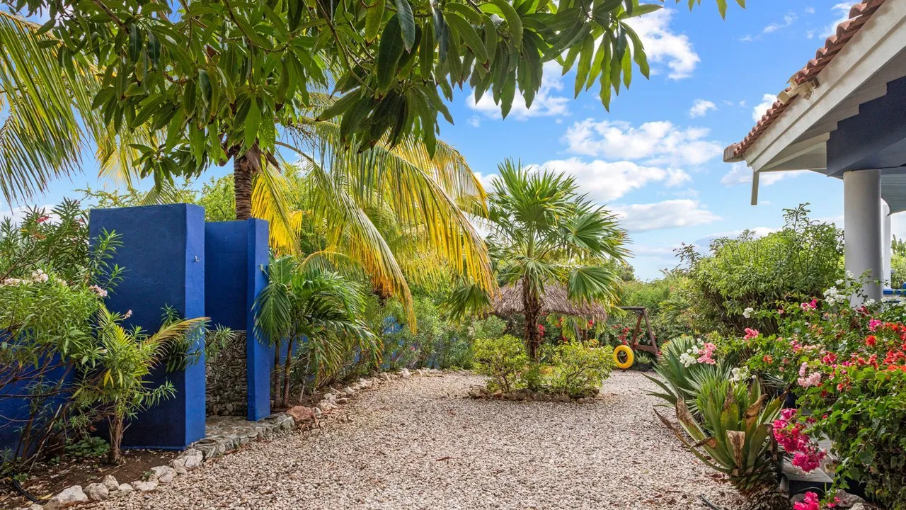 Photo 44 of Coral Estate 704-704
