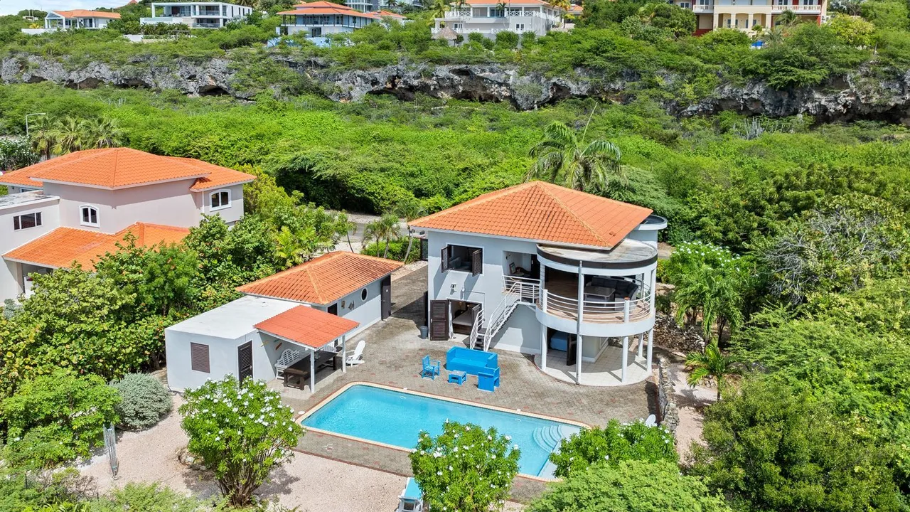 Photo 3 of Coral Estate 41
