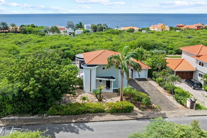 Photo 2 of Coral Estate 41