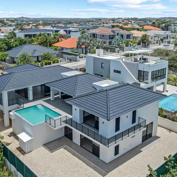 Aerial view of villa and pool — villa Kaya Baltiko, Jan Thiel, Curaçao.
