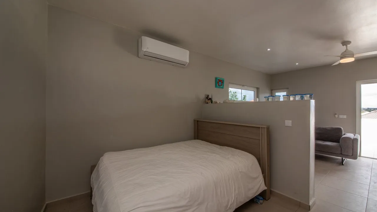 Photo 90 of Blue Bay 77-BP