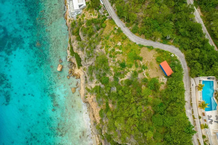 Photo 2 of Coral Cliff Kavel 618