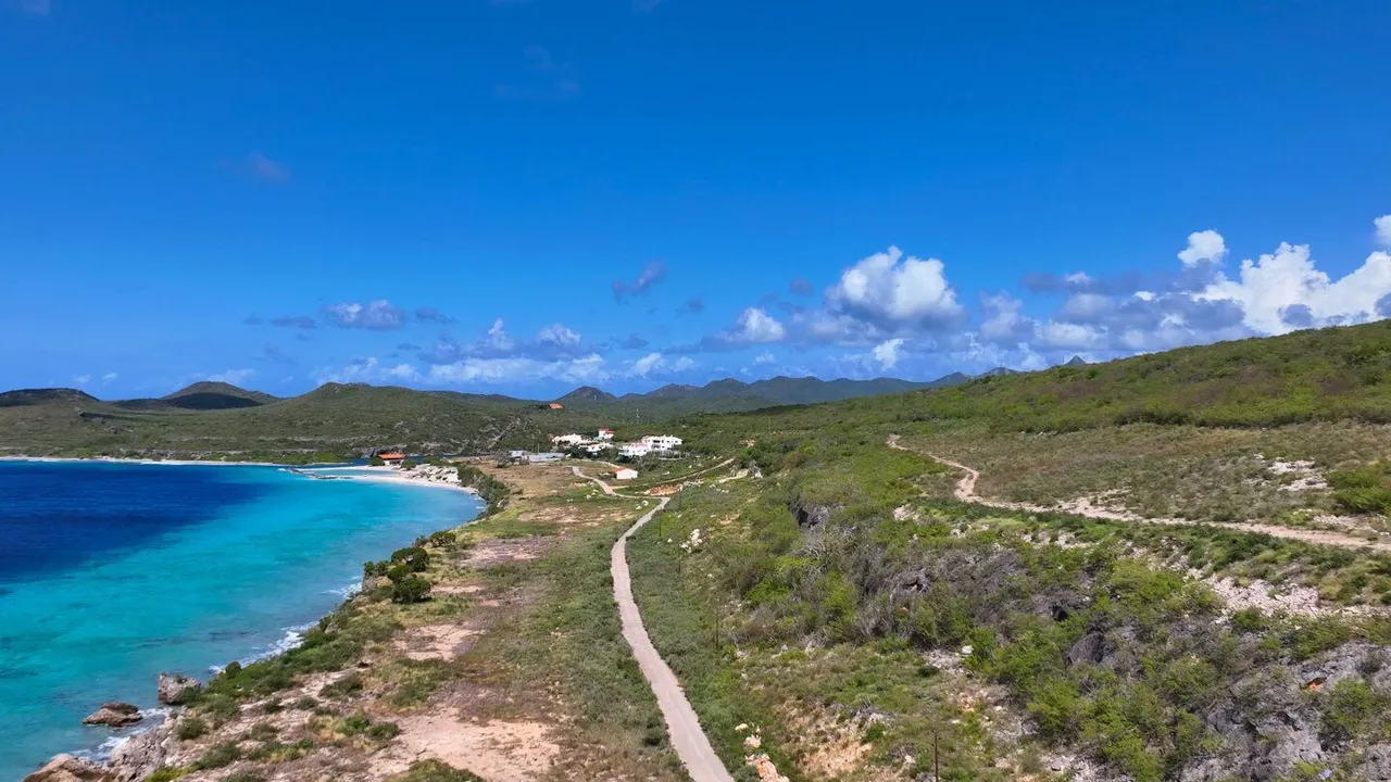 Photo 33 of Coral Cliff Kavel 618