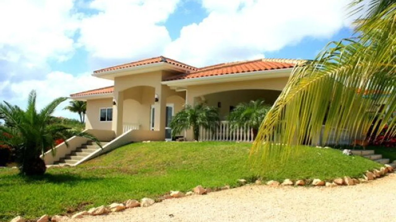 Photo 1 of Villa Park Zuurzak