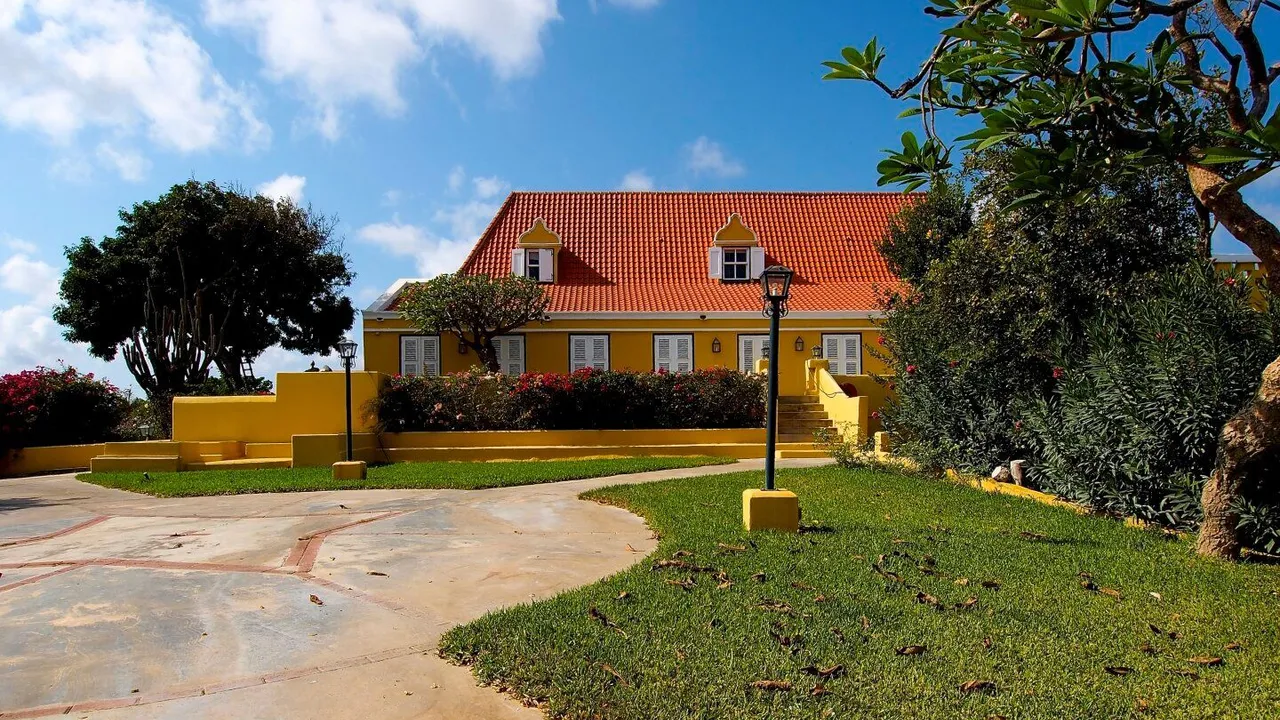 Photo 9 of Caracasbaaiweg