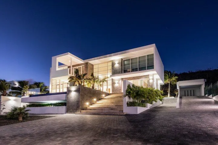 Photo 3 of Coral Estate 230