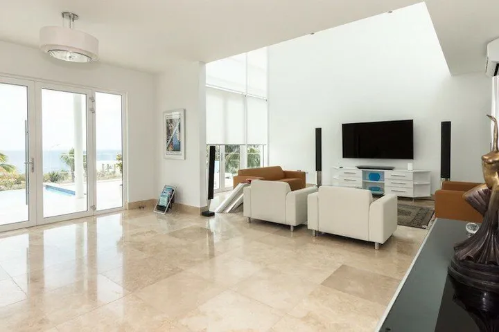 Photo 4 of Coral Estate 230