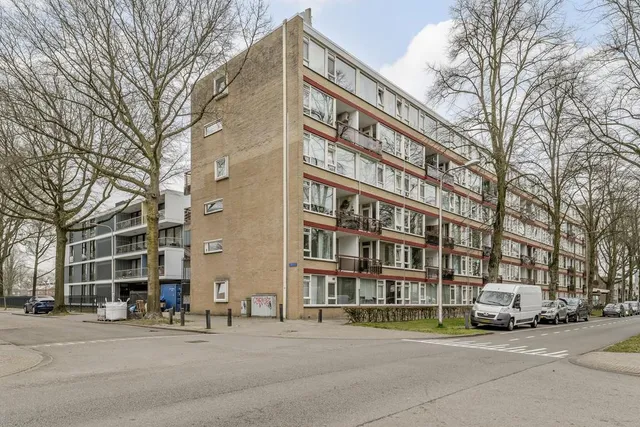 Foto 1 van Postelse Hoeflaan 91