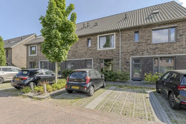 Foto 1 van Zevenaarstraat 12
