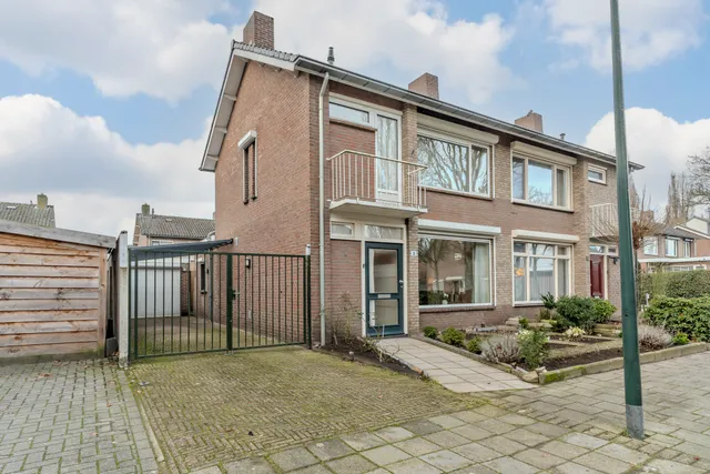 Foto 1 van Sint Lambertusstraat 13