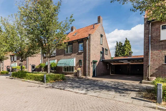 Foto 1 van van der Puttstraat 38