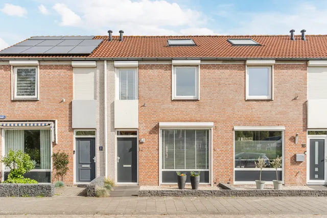 Foto 1 van Deinumstraat 16