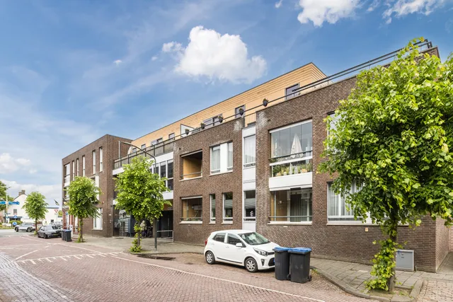 Foto 1 van Pastoor van Beugenstraat 100